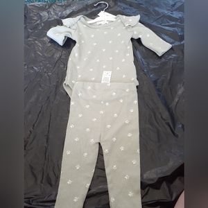 Willow and whimsy onesie and pants size 0-3.
